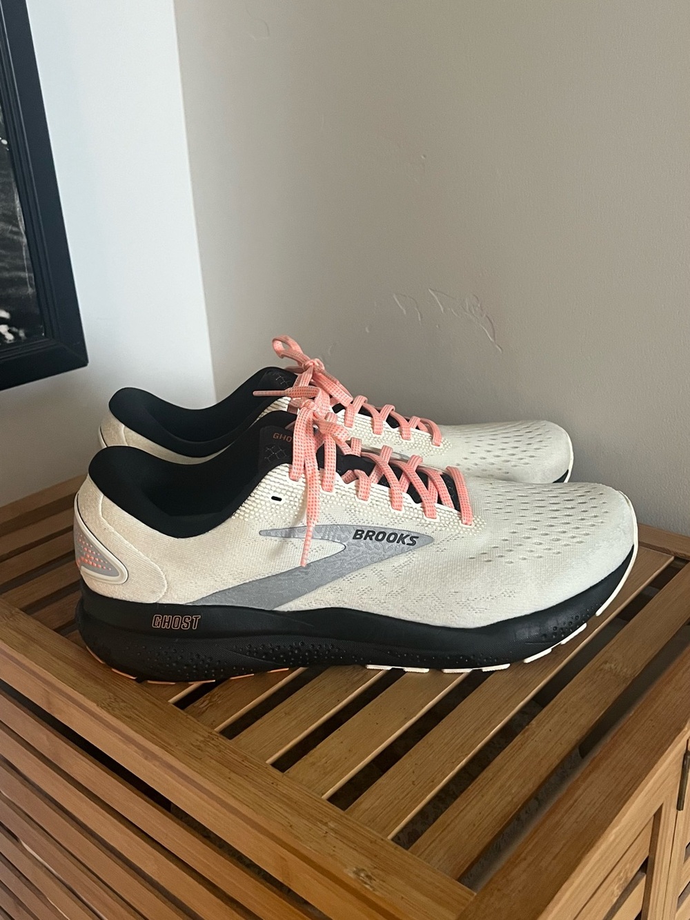 Brooks Men’s Ghost 16 running shoes, size 13